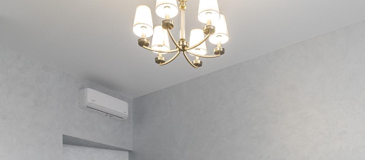 Apartment Golden Violin ! T